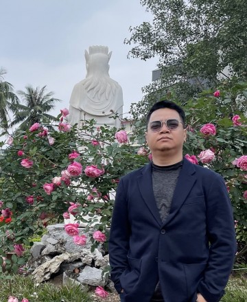 Khuất