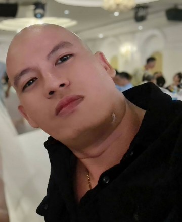 Trần