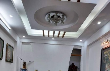 Bán nhà Hào Nam 45m2 5 tầng, 2 mặt thoáng, ngõ rộng thông tứ tung. LH Trang 0968588737.