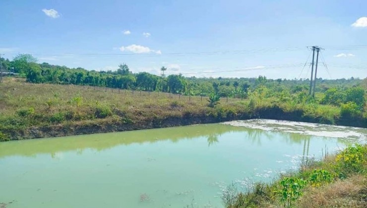 Bán lô đất đẹp mặt tiền dài 99m, nở hậu tại: Xã Dray Sáp, Huyện Krông Ana, Tỉnh Đắk Lắk