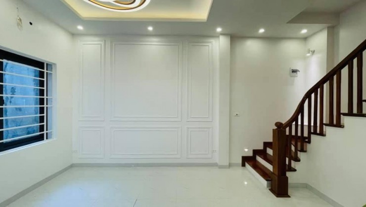 CẦN BÁN NHÀ PHỐ MỄ TRÌ: 35M2*5 TẦNG, NGÕ RỘNG, 10M Ô TÔ, 5 TỶ.