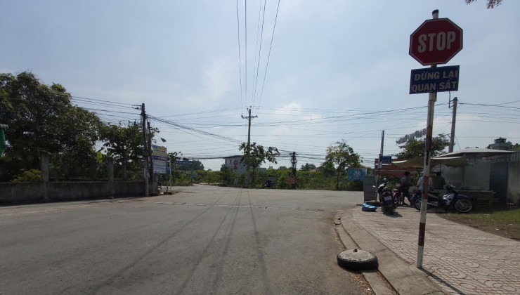 Cần bán lô đất nền - khu dân cư Phát Hải (Khu dân cư Luxury Central) đường số 01, Phước Lý, huyện Cần Giuộc.