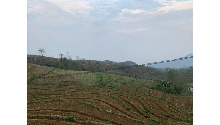 BÁN 400M , MẶT ĐƯỜNG , VIEW ĐẸP CÓ SỔ ĐỎ TẠI Y TÝ (SAPA2)