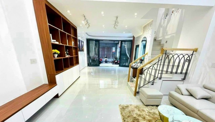 QUANG TRUNG HXH 3 TẦNG NGANG 5M DT 60M2 SÁT VINCOM NHÀ MỚI ĐẸP GIÁ CHỈ 3X TỶ!