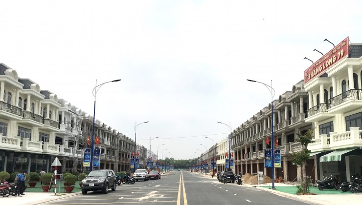 Nhà phố Thương mại mặt tiền đường 25m, cách QL 13 chỉ 300m, cạnh Trung tâm hành chính Bàu Bàng