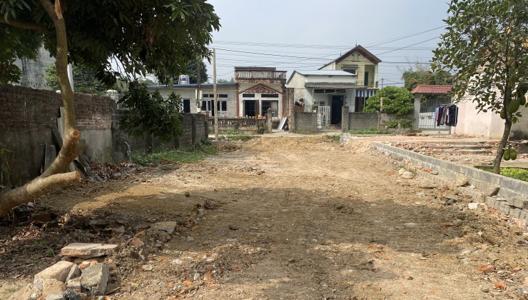 Bán nhanh 264m2 đất gần KCN Nhuận Trạch tại Lương Sơn, Hòa Bình
