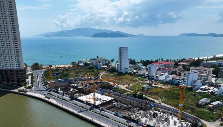 Căn hộ cao cấp 5 sao mặt tiền biển đường Trần Phú - Chỉ 320tr sở hữu ngay,