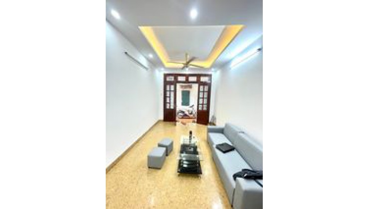 Nhà Trương Định, ngõ thông sạch đẹp 33m2x4 tầng  nhỉnh 3 tỷ