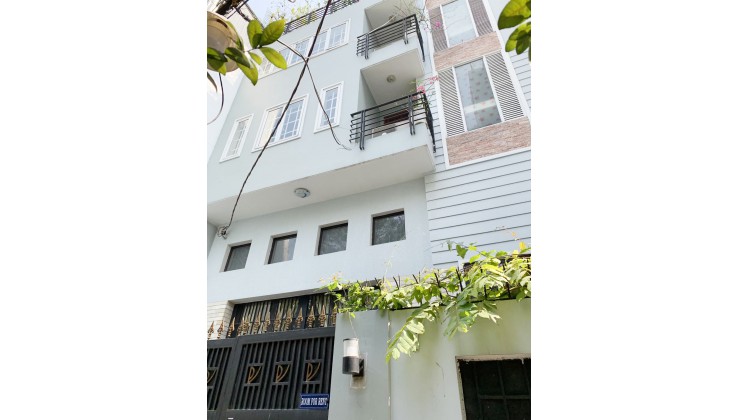 Nhà 7,6 × 13m, Nguyễn Thị Minh Khai, P. B Nghé Q. 1
