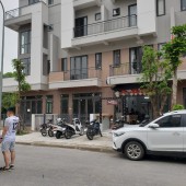 Bán nhà ở ngã 3, kinh doanh cực tốt,Từ Sơn Bắc Ninh Shophouse 4 tầng,đường 13m Giá đất 45tr/m2.