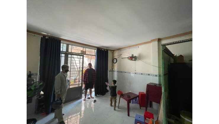 Nhà gần ngã tư Bình Triệu 30m2 giá 2.19 tỷ Gigamal Phạm Văn Đồng.