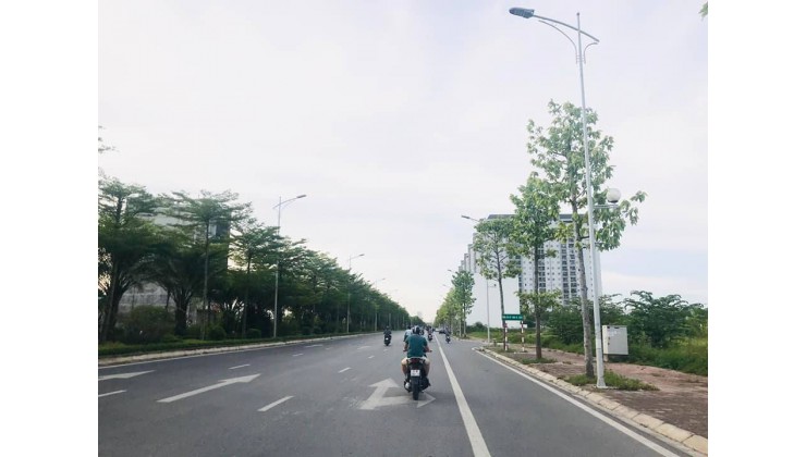 Bán gấp nhà sát KĐT Thanh Hà Thanh Oai, DT 35m2, ô tô đỗ cửa.