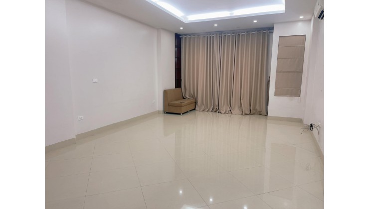 Chính chủ bán lô đất 8900m2 gần khu dân cư, view sông