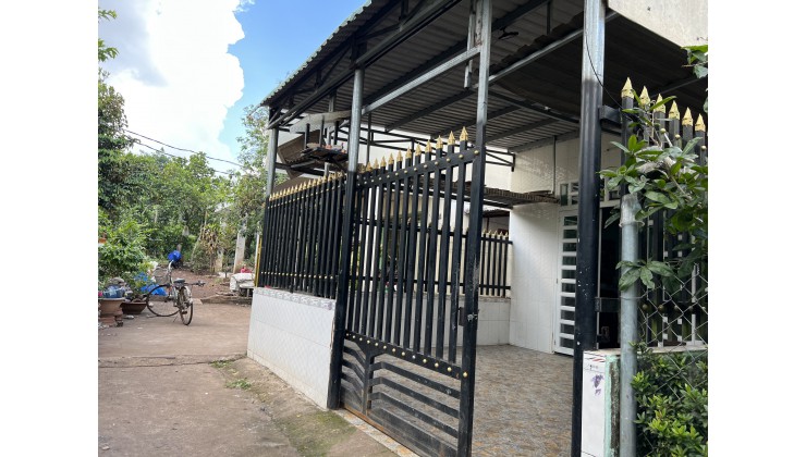 Bán nhà C4 để lại toàn bộ nội thất tại ấp 18 Gia Đình, Bảo Quang, Long Khánh