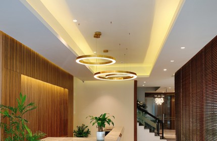 Cho thuê mặt bằng MT 82 Võ Văn Tần Q3 đối diện ĐH Mở HCM - DTSD: 210m2. Giá cố định 2 năm