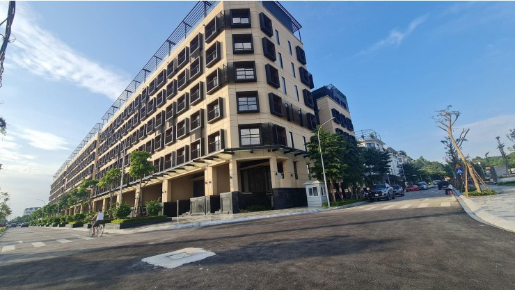 GIÁ SỐC duy nhất 1 căn shoptel 8 tầng (có tầng hầm) tại khu đô thị VIP nhất tp. Lạng Sơn