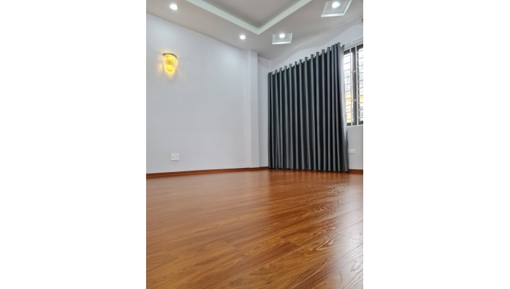 Bán Nhà Tứ Liên, 5 Tầng, 65m2, MT 5m, Thang Máy Ô tô Tránh, 65m2, MT 5m, Giá 11 Tỷ