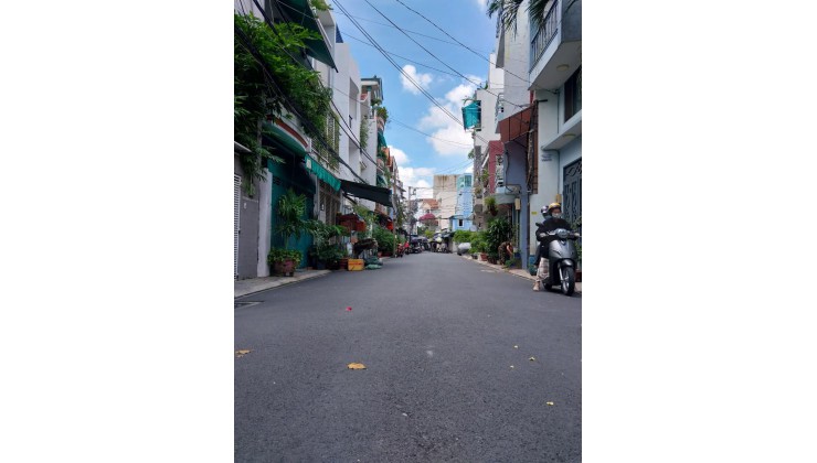 Bán nhà Đồng Xoài, P13, Tân Bình. 191 m2 giá bán 32 Tỷ.