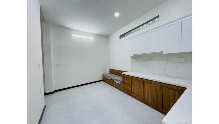 NHÀ ĐẸP 4 TẦNG, NGUYỄN THÁI SƠN 40M2 NHỈNH 3TỶ