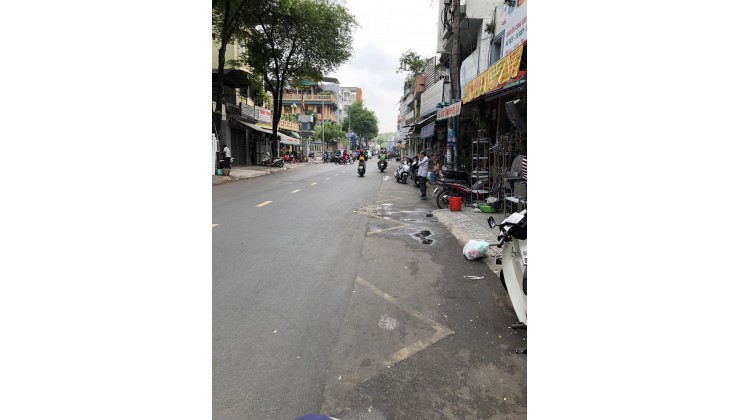 Bán nhà hẻm xe tải Đường Bùi Minh Trực phường 6 quận 8 - Khu dân cư đông đúc