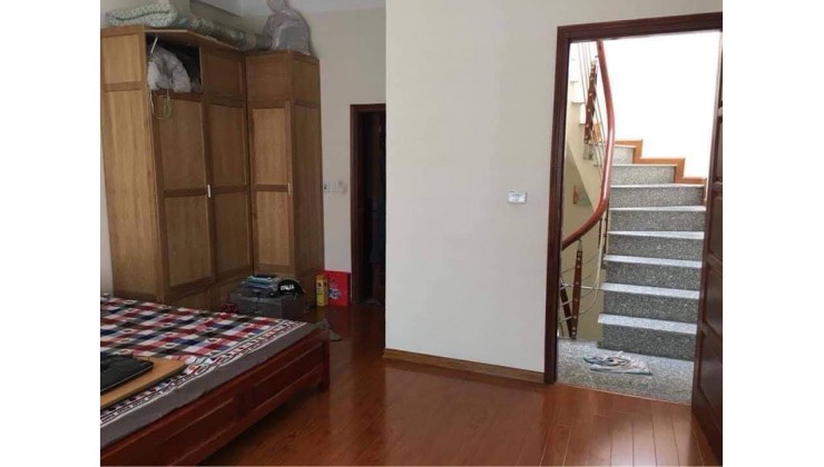 BÁN NHÀ  PHỐ NGUYỄN VĂN CỪ, LONG BIÊN, HÀ NỘI. 76m2, Giá 4.9 Tỷ, ngõ thông ra Đường Nguyễn Sơn