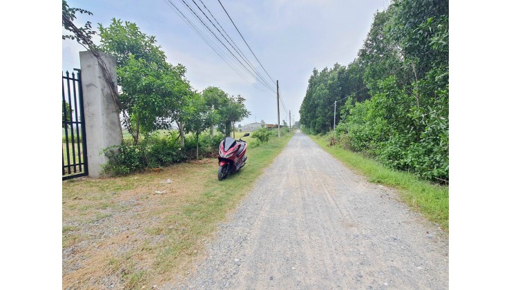 Chủ cần bán lô đất phủ hồng khu dân cư xã Vĩnh Thanh Nhơn Trạch, đường ô tô rộng rãi thông suốt.