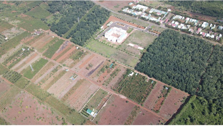 Gia Đình cần bán 5.228 m2 đất ở TP Pleiku Gia Lai với giá 360k/m2, Sổ đỏ chính chủ.