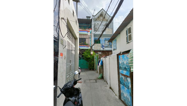 nhà 3 tầng, vào ở được liền, đường Nguyễn Thái Sơn, phường 4, Gò Vấp