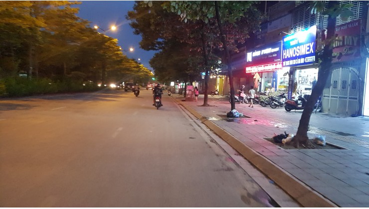 Bán nhà phố Nguyễn Khánh Toàn Cầu Giấy kinh doanh mặt tiền 8m