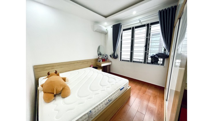 CỰC HOT - Nhà đẹp giá rẻ FULLHOUSE xinh xắn ngay gần Văn Cao- LÊ HỒNG PHONG chỉ hơn 2 tỷ 5