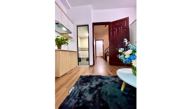 Bán căn chung cư mini Nguyễn Xiển, 9 phòng ngủ, Full nội thất, doanh thu 45 triệu/ tháng. Giá 6.x tỷ