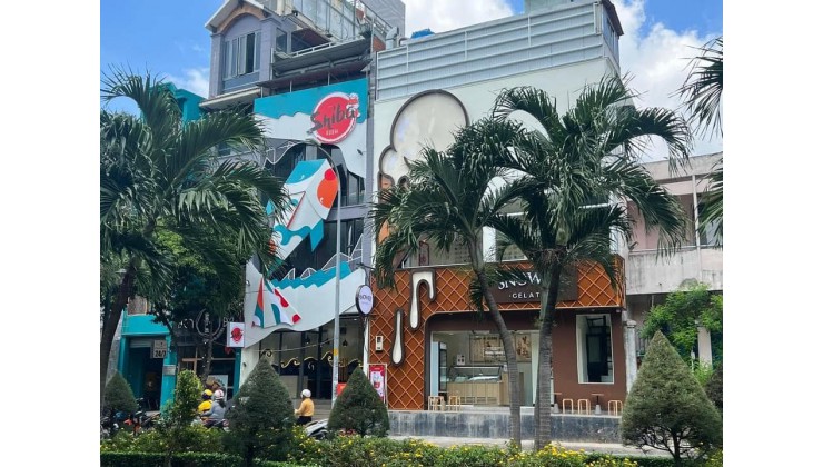 Cần Bán Gấp Căn Nhà 2 Mặt Tiền Vị trí rất Đắc lợi cho kinh doanh khu ẩm thực Phan Xích Long