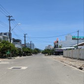 Bán đất tặng nhà mặt phố kinh doanh giữa lòng Tp Nha Trang đường rộng 20m gần biển