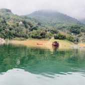 Bán đất bám hồ lớn Thủy Điện Hòa Bình bám hồ gần 200m View đẹp miễn chê