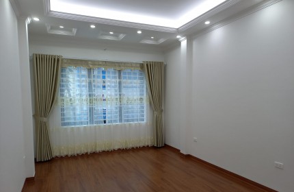 Nhà phố Nguyễn Khả Trạc, Cầu Giấy: 52m2, 6 tầng, MT 3,8m. Giá: 16,5 tỷ.