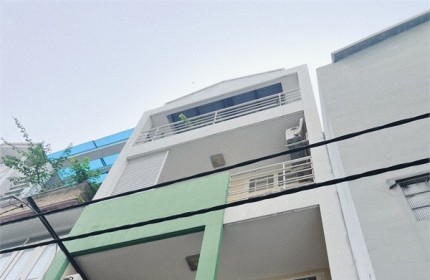 nhà 1 sẹc Nguyên Hồng, 44m2 4 tầng 4*11 chỉ 6.5 tỷ