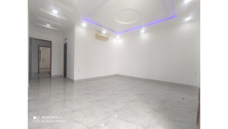 Bán nhà hẻm xe hơi vào nhà, Tân Phú, 100m2, 5x20, 7.5 tỷ