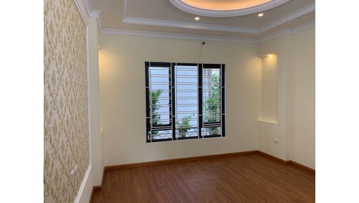 BÁN BÁN ĐẤT TẶNG NHÀ NGUYỄN VĂN CỪ, LONG BIÊN, HÀ NỘI. 70.2m2, 5.7 Tỷ, ngõ Ô TÔ tránh cách nhà 20m, sống đỉnh.