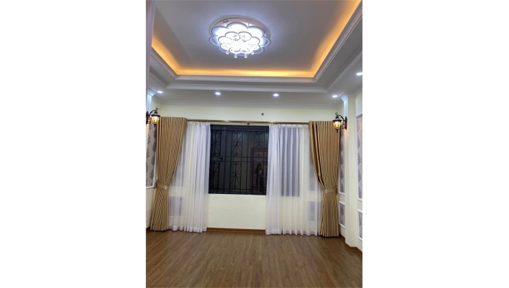 Bán nhà Kẻ Tạnh, Long Biên, 48m2x 5 tầng, Ô TÔ vào nhà, Nhà mới TOANH, Ở NGAY