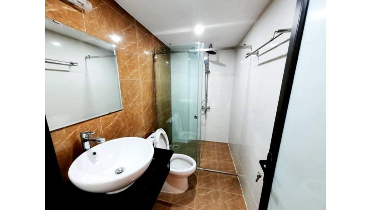 BÁN NHÀ PHỐ GUYỄN CHÍNH: 37M2 – 5 TÂNG – MT 3.5M – 4 NGỦ - 7 TỶ- LÔ GÓC