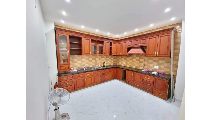 SIÊU PHẨM NHÀ CỰC ĐẸP TÂN BÌNH NGAY CÔNG VIÊN HOÀNG VĂN THỤ KHU CỰC HIỂM NHÀ BÁN GIÁ NHỈNH 9 TỶ