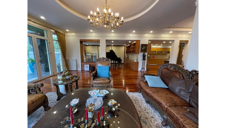 Bán biệt thự Linh Đàm, 200m2 nội thất sang trọng, giá hơn 40 tỷ 0909858789