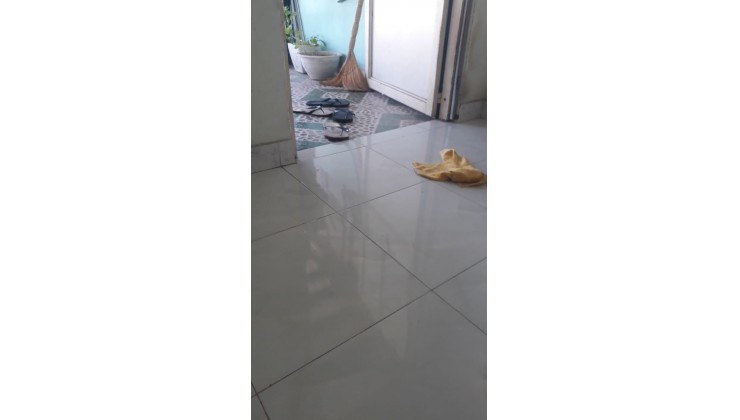 BÁN NHÀ 4 LẦU Ở NGAY KHU VỰC VIP PHƯỜNG 4 TÂN BÌNH ĐẦY ĐỦ CÔNG NĂNG NHỈNH 3 TỶ SÁT MẶT TIỀN CMT8