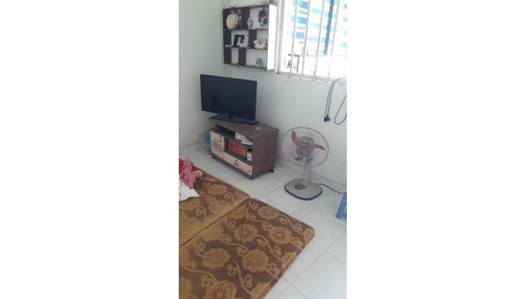 BÁN NHÀ 4 LẦU Ở NGAY KHU VỰC VIP PHƯỜNG 4 TÂN BÌNH ĐẦY ĐỦ CÔNG NĂNG NHỈNH 3 TỶ SÁT MẶT TIỀN CMT8