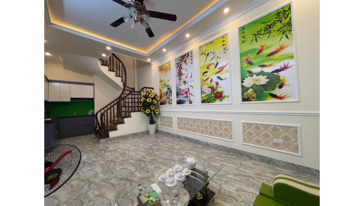 Trung tâm Ba Đình 42m2 5T giá 4.7 tỷ NGÕ THÔNG, SÁT PHỐ 0912288365.