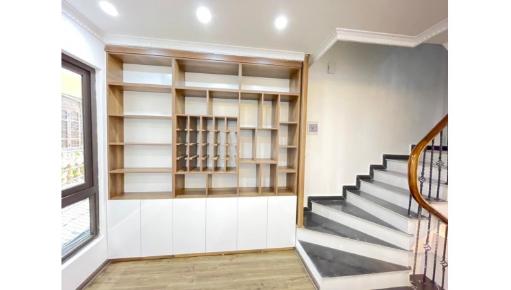 Ở NGAY Trường Chinh, Đống Đa, 38m, 6 tầng, ô tô, kinh doanh, nhỉnh 5.4 tỷ lh0975124520