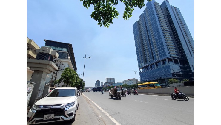 Bán nhà Phạm Văn Đồng- Lô Góc- Kinh Doanh-oto-thang máy-xây mới-Lh:0974656748
