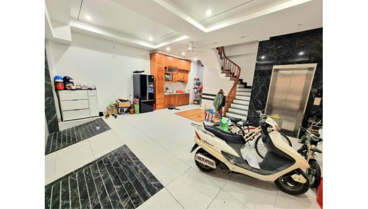 Bán nhà Phùng Chí Kiên, Cầu Giấy, Phân Lô, Gara , 60m2, MT: 6.5m. Giá 11,2 tỷ