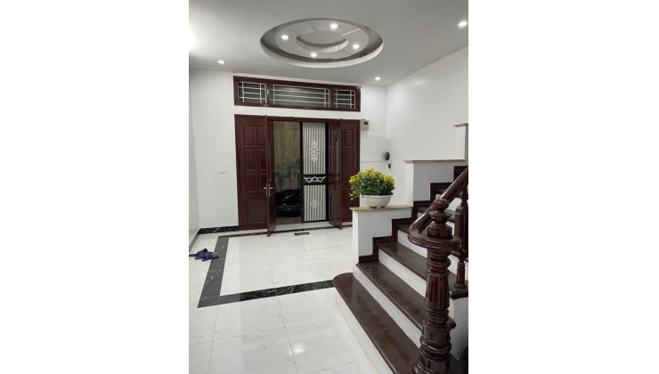 Bán nhà phố Trung Văn, Nam Từ Liêm. DT35m2. MT5m. 2.9 tỷ.