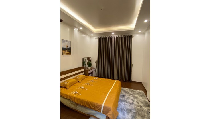 Bán nhà phố An Trạch, Đống Đa. Tthang máy. DT42m2. 6 tầng. MT4.5m. 6.5 tỷ. 0338080356